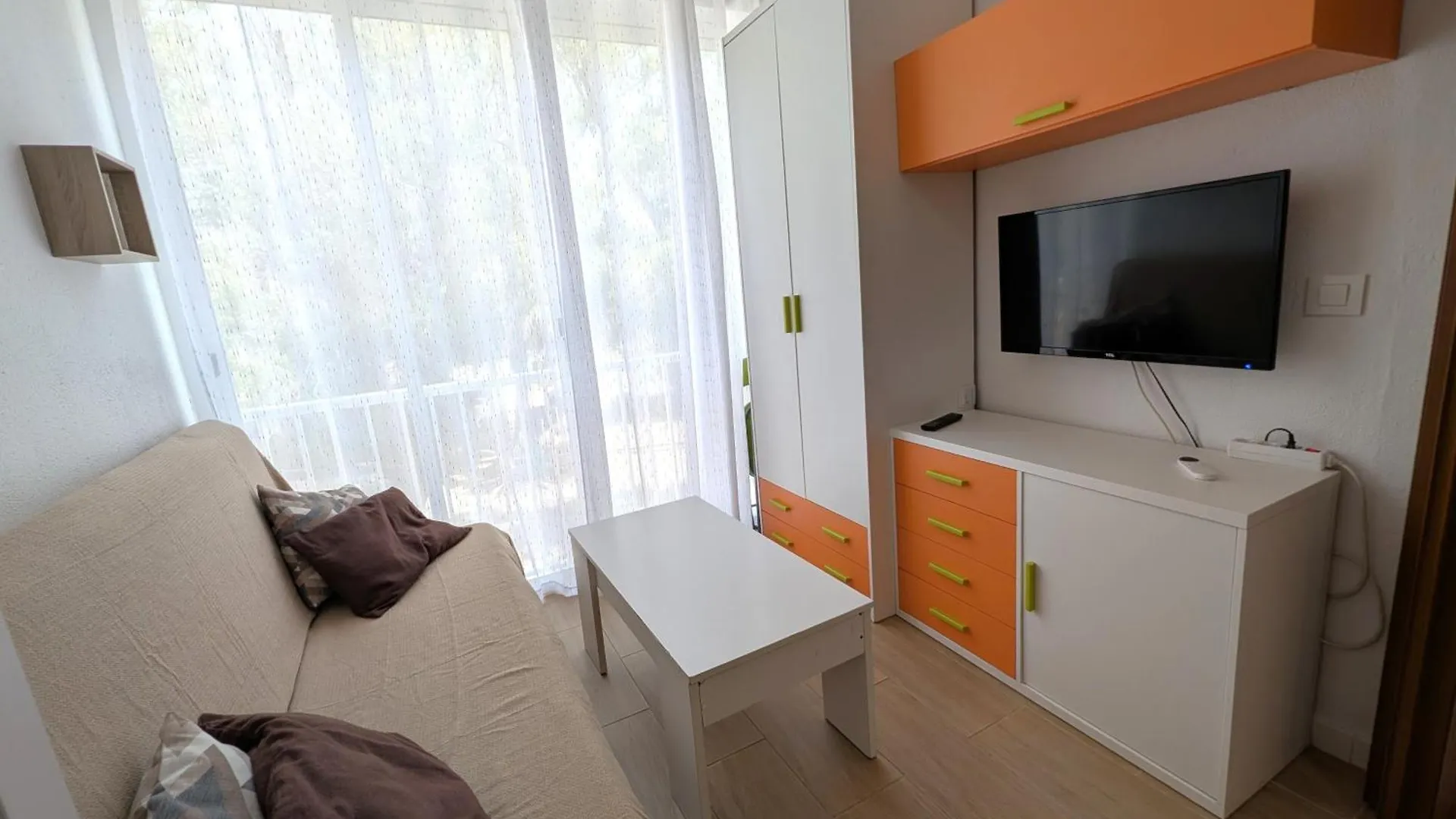 Islaoc Apartamentos - Estudio Con Acceso Privado Y Directo A La Playa Isla Cristina 0*,  Španělsko
